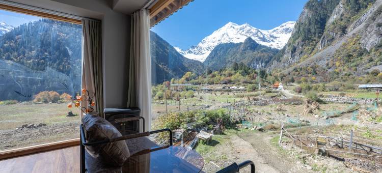 雨崩远方的家二号院(德钦店)图片