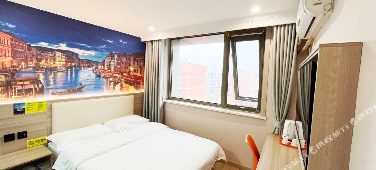 易佰酒店(古城地铁站店)图片