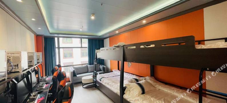 左贡玖一捌电竞影视主题酒店图片