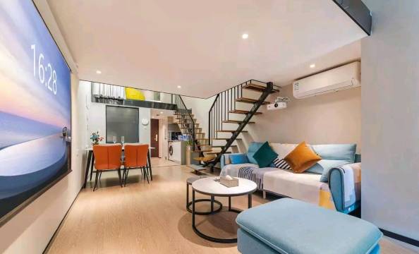 上优·南洲LOFT民宿(长沙ifs国金中心五一广场店)