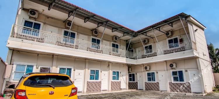 奥酒店 普特里家庭旅馆 靠近SPBU 14.282.694(艾尔希塔姆)(Hotel O Putri Homestay Syariah Near Spbu 14.282.694 (Air Hitam))图片