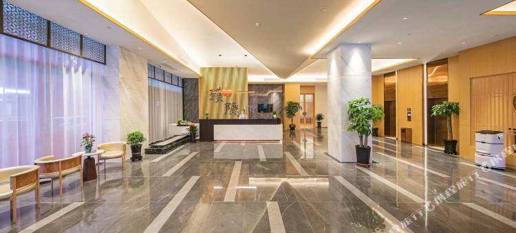 建国璞隐酒店(长春万象城人民广场地铁站店)图片