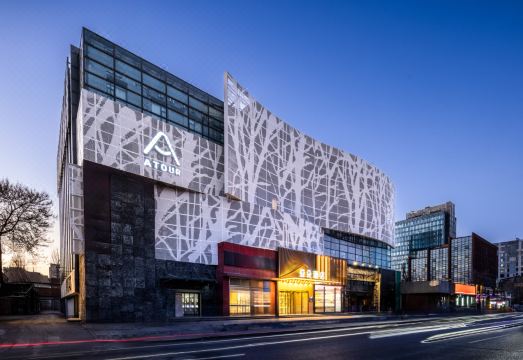 北京国贸地铁站双井亚朵酒店外景图