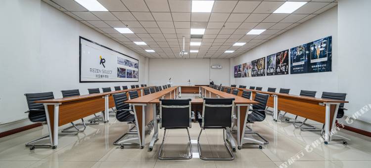 丽呈睿轩酒店(克拉玛依石油大厦店)图片