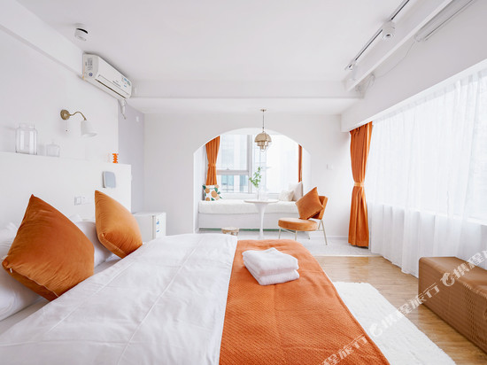 成都左岸精品公寓(春熙路太古里店)