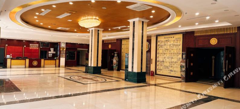 碧月潭温泉度假酒店(棋盘山店)图片