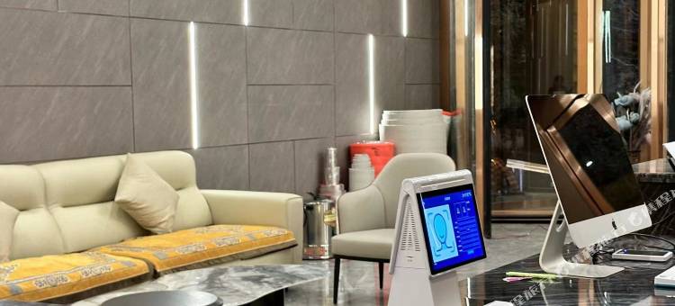 班玛香巴酒店图片