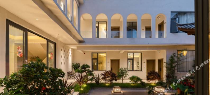 港集·又一村花园美宿(丽江古城南门店)图片