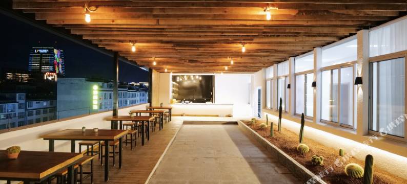 森巷酒店(大理洱海公园高铁站店)图片