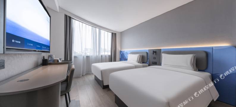 南京夫子庙秦淮河畔轻居酒店图片