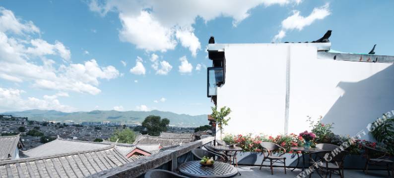丽江半山雅舍·设计师观古城全景静谧花园美宿(丽江古城狮子山店)图片