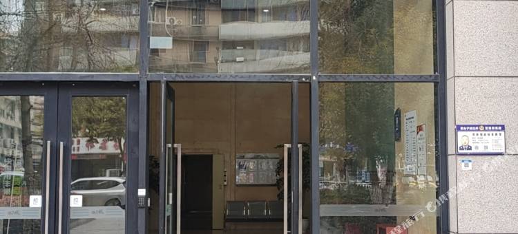 万吉宜佳公寓(重医附一院店)图片