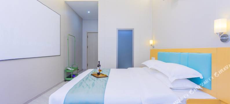 鹏悦影院酒店(太原南站财经大学坞城校区店)图片