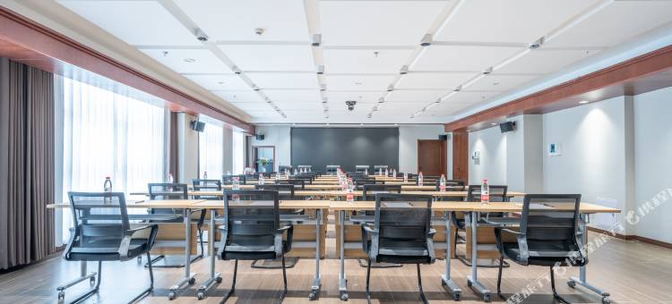 平措康桑酒店(隆子机场人民政府店)图片