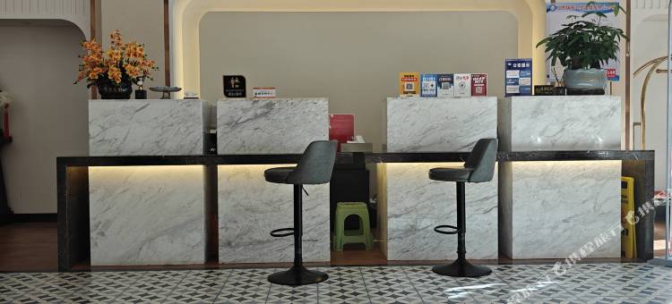 西双版纳景洪戴斯精选温德姆酒店(嘎洒国际机场高铁站店)图片