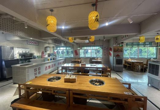 Longchuan Herun Apartment Hotel Overview