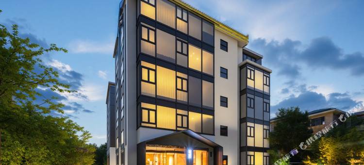 名山里·一山伴水·山居(印象大红袍店)图片