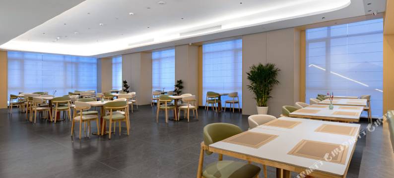 新安山居·奥莱酒店图片