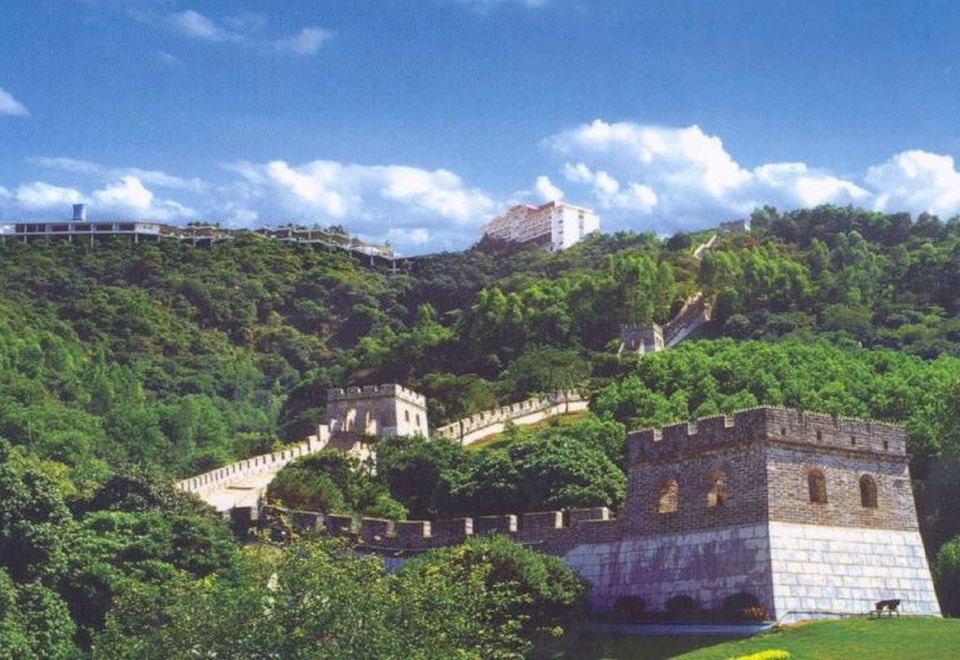 Shenzhen Qiushuishanju Grand HotelHotel Overview