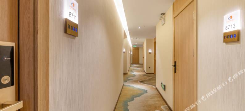 云栖轻奢酒店(深圳国际会展中心桥头地铁站店)图片