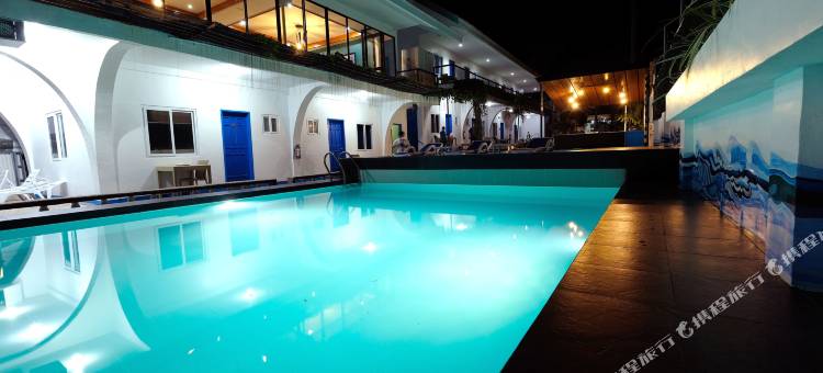 澎湖湾酒店墨宝宿务(Pescadores Suites Moalboal)图片
