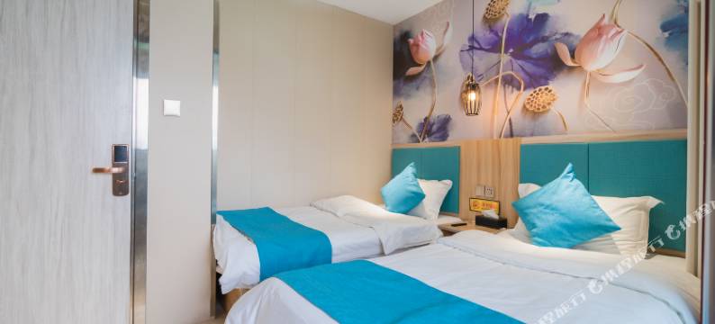 郑州六月精品酒店(郑大一附院东院区店)图片