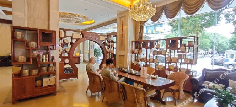 昆明宝海明珠大酒店(昆明站双桥夜市风情街店)图片