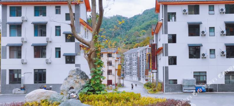 神农架四合院农庄图片