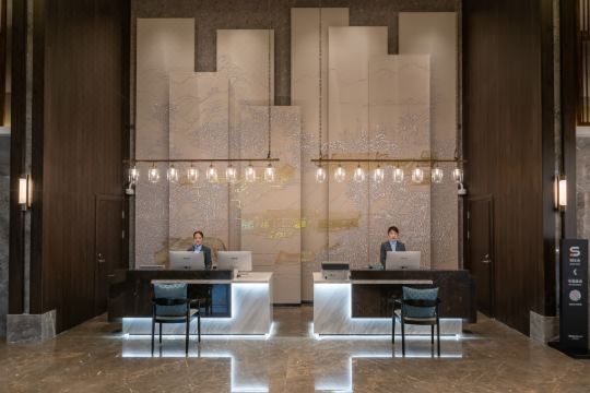 丽呈东谷酒店(上海汽车城安亭地铁站店)预订价格,联系电话位置地址