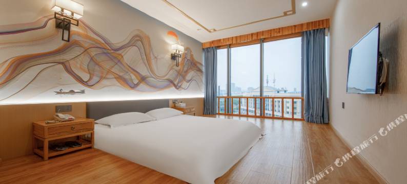 猫山屋轻居酒店(句容三泰广场店)图片