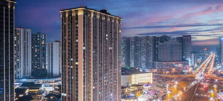 泥木·SKY CITY HOTEL(乐山高铁世豪广场店)图片