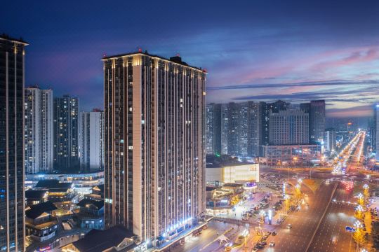 泥木·sky city hotel(乐山高铁世豪广场店)预订价格,联系电话位置