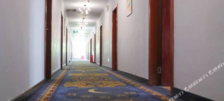 荣县月亮弯酒店图片