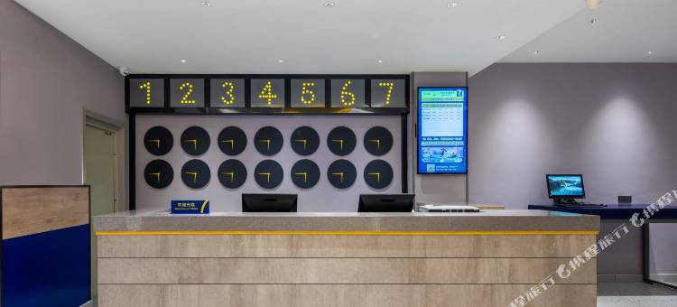 7天酒店(长沙五一广场窑岭湘雅二医院地铁站店)图片