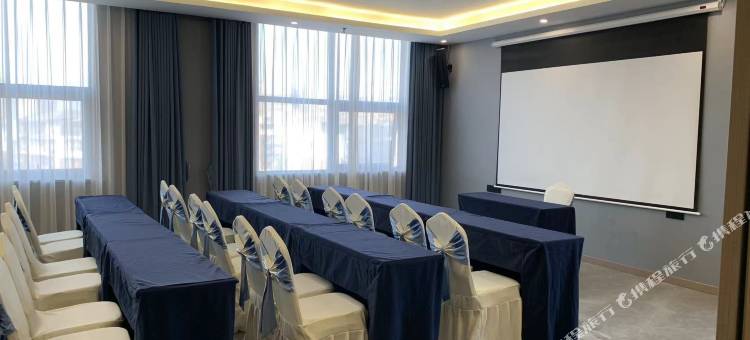 泓江花园酒店(龙马高中店)图片