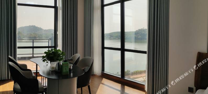 罗浮山悦庭楠舍·Elegant楠香绮梦丨碧湖映月丨静谧花坞轻奢美宿图片