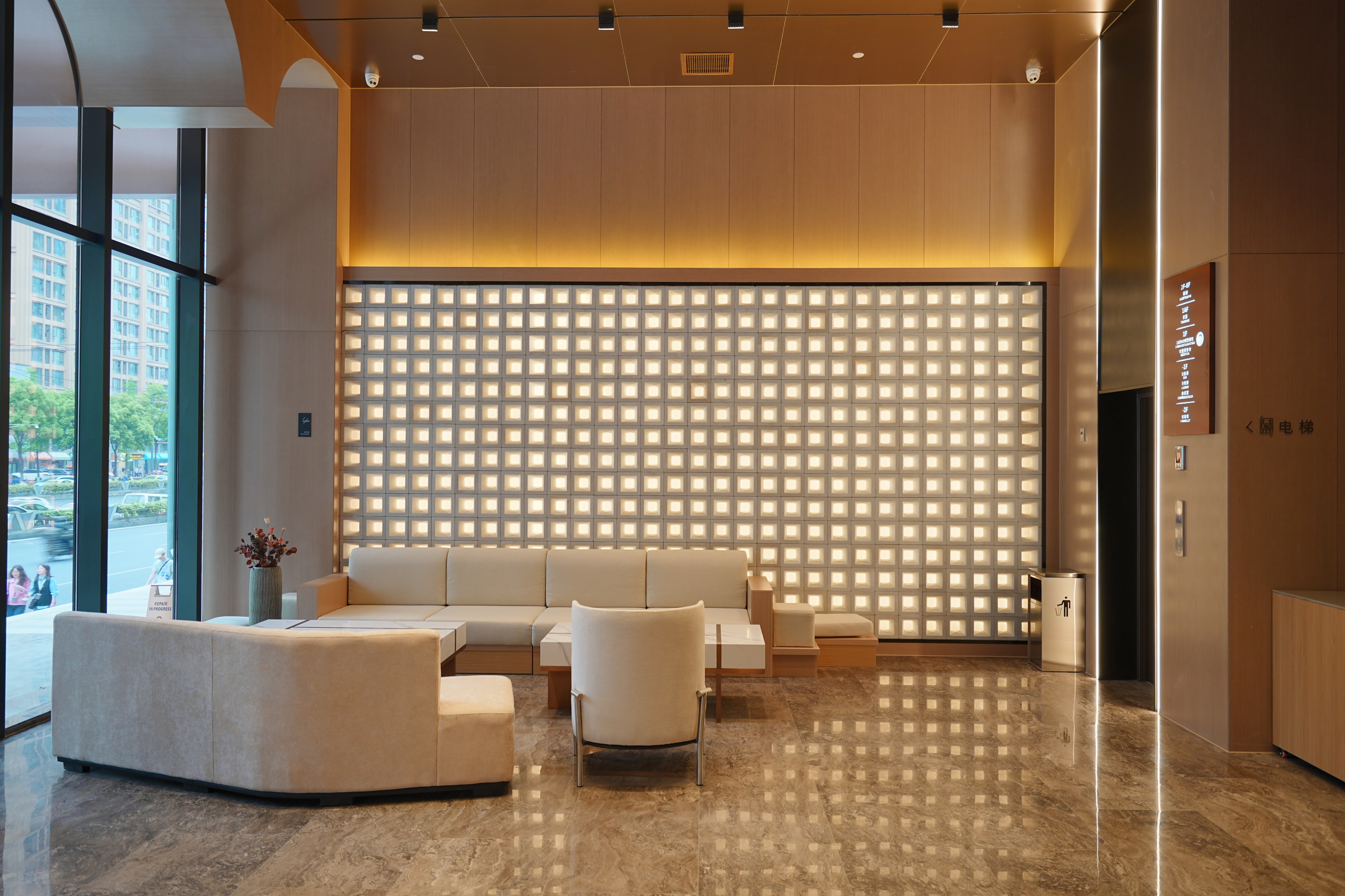 ZMAX HOTELSOver view