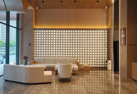 ZMAX HOTELSHotel Overview