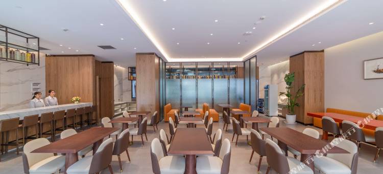 昆明金花玉湖酒店(昆明火车站滇池南亚风情第壹城店)图片