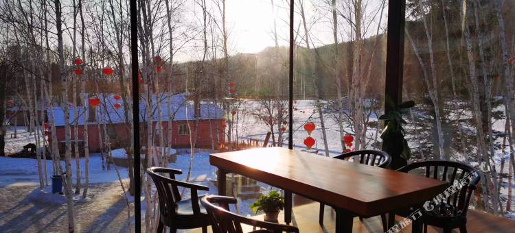 伊春峰岩山寨图片