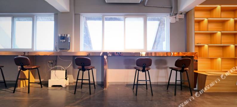 屋顶青年旅舍(鼓楼广场清明上河图展示馆店)图片