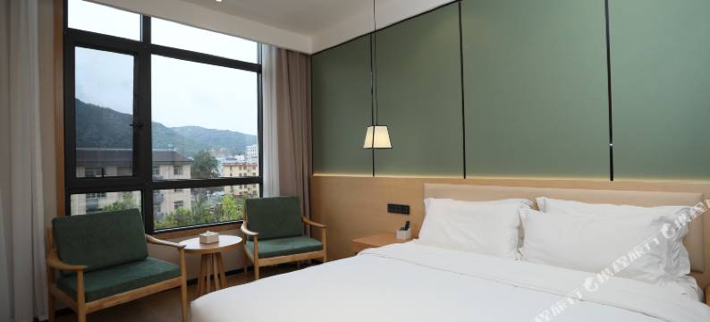 雷神电竞商旅酒店(华清池地铁站店)图片