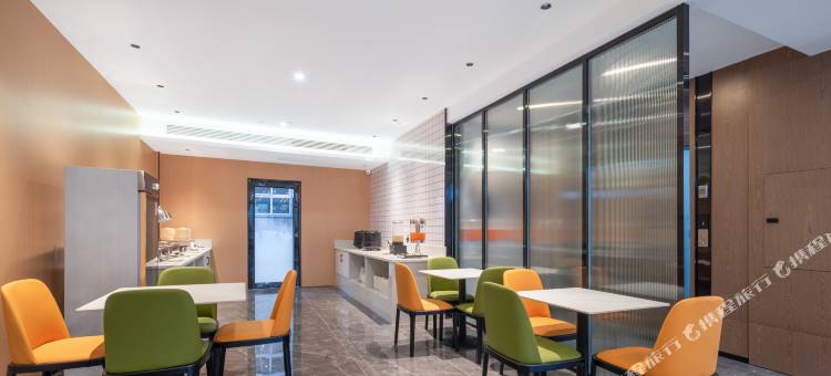 精选酒店(鄂州花湖高铁站店)图片