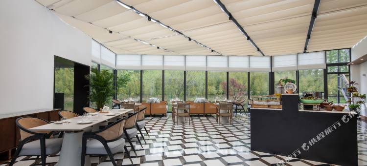 黄海森林花间亭·静林图片