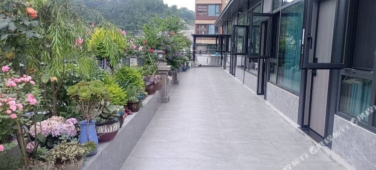 筠连璞缇民宿酒店图片