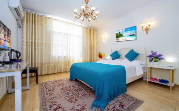 启航商务酒店(武汉天河国际机场店)