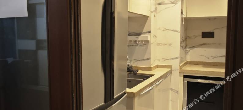 深圳月亮屋·云边全女生青旅(深圳北站店)图片