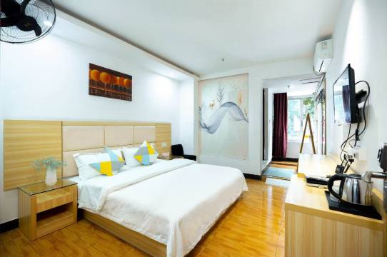 广州景泰宾馆(芳村地铁站店)