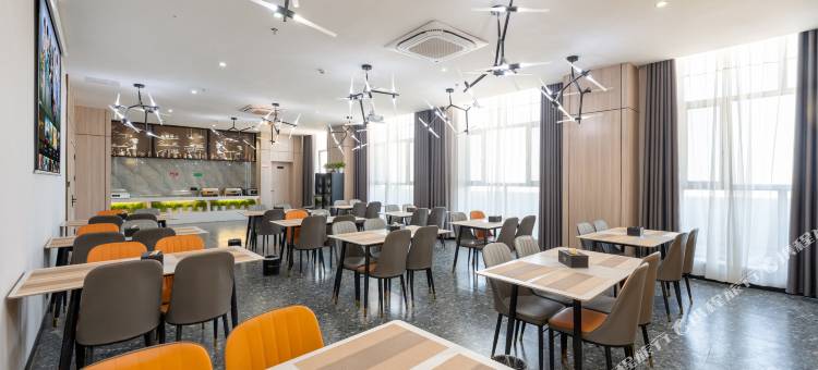 如家睿柏·云酒店(瓜州西部天地购物中心店)图片