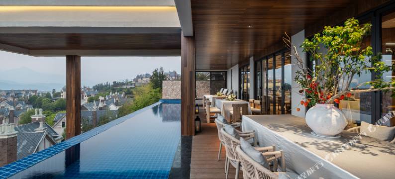 腾冲市柏玉私汤半山渡假民宿图片